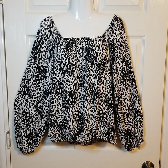 Scoop Womens Black White Zebra Print Longsleeve Shirt - Picture 3 of 10